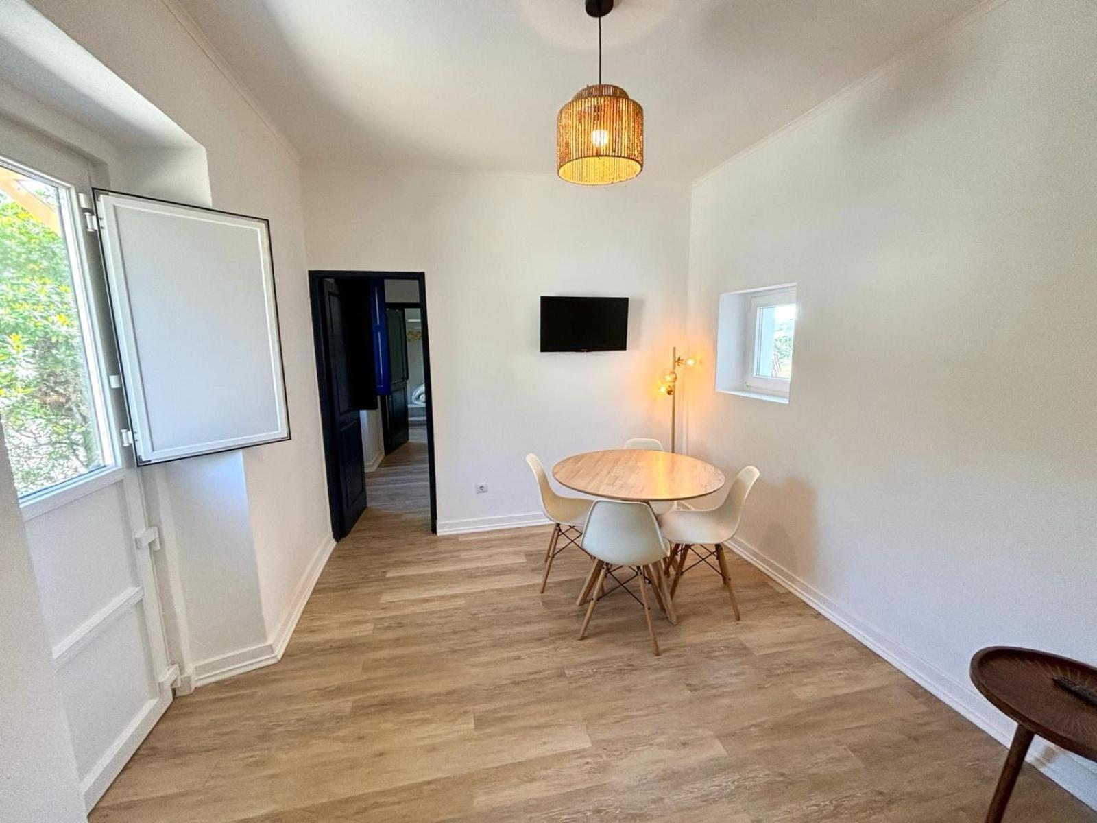 Pine & Apple Beach House Colares Extérieur photo