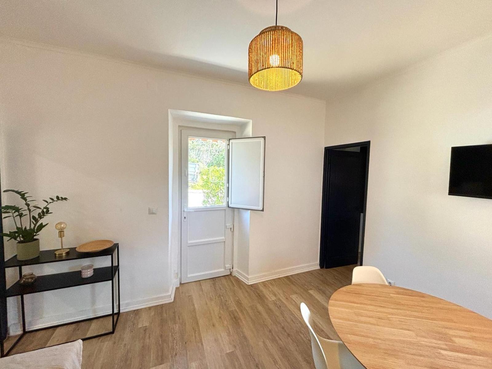 Pine & Apple Beach House Colares Extérieur photo